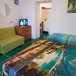 Дом отдыха Casa Bianca Ischia Sant'Angelo (Isola d'Ischia)