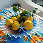 Casa Bianca Ischia بيت للعطل *