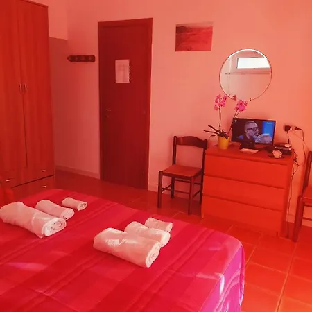 Casa Bianca Ischia Дом отдыха Sant'Angelo (Isola d'Ischia)