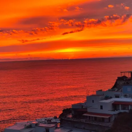 Casa Bianca Ischia Holiday home *