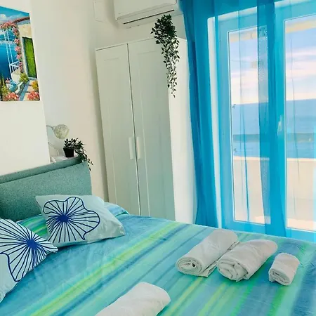 Дом отдыха Casa Bianca Ischia Sant'Angelo (Isola d'Ischia)
