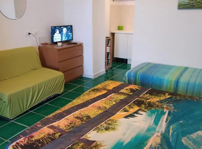 Дом отдыха Casa Bianca Ischia Sant'Angelo (Isola d'Ischia)