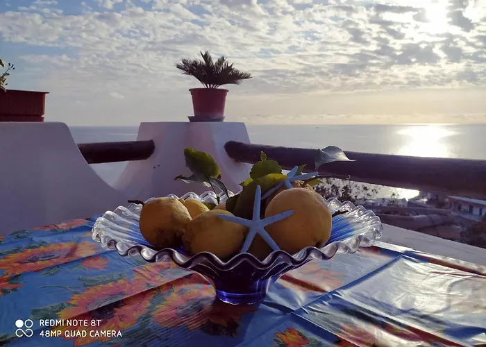 Casa Bianca Ischia Holiday home *